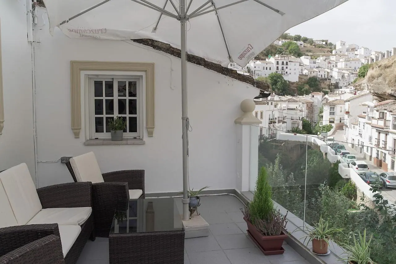 Casa Rural Las Cuevas De Setenil Setenil De Las Bodegas Country house