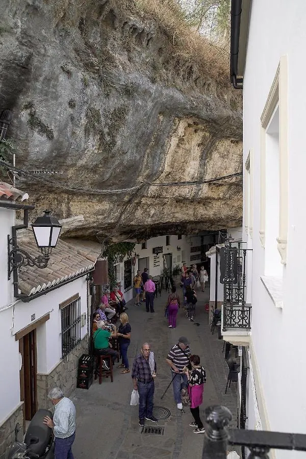 Casa Rural Las Cuevas De Setenil Setenil De Las Bodegas 0*,