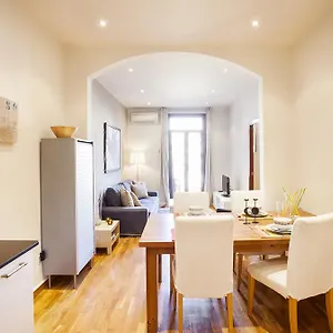 Apartment & Deco Viladomat Spain